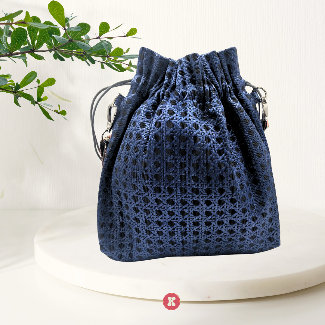 Woven Lace Drawstring Bucket